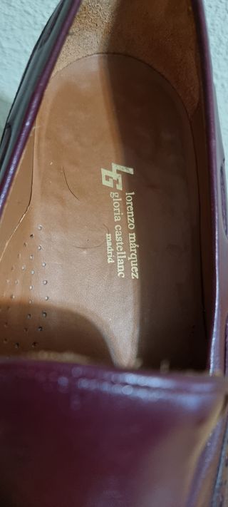 Zapatos Castellanos Burdeos Talla 42.5