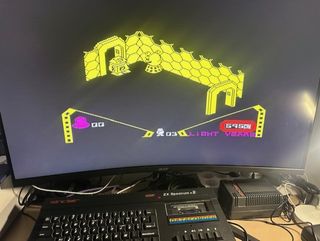 Juego Alien 8 ZX Spectrum 48K