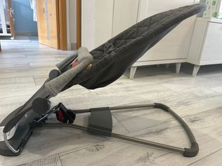 Hamaca bebé Babybjorn gris oscuro reclinable