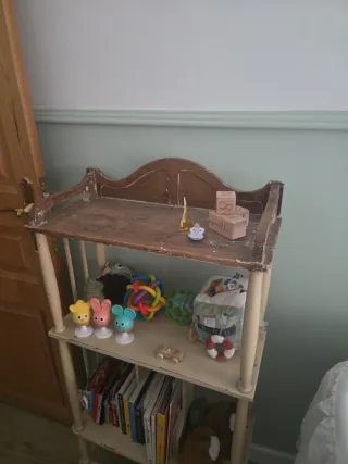 Mueble expositor de madera