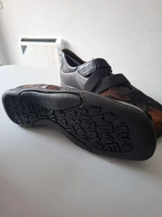 "Oferta total 60% descuento= 195€" Zapatos Stuart