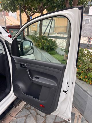 Volkswagen Caddy 2014