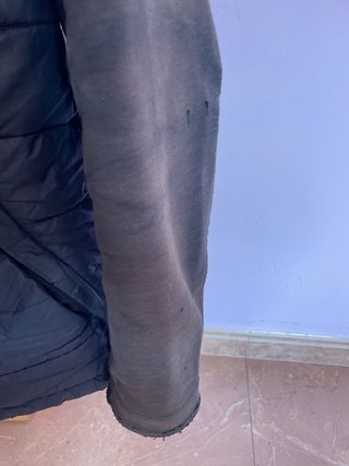 Chaqueta Nike acolchada con mangas grises