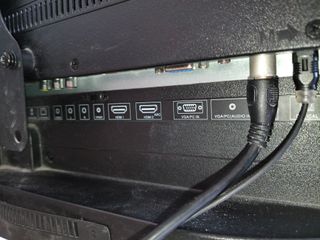 TV Sharp Aquos 32" Full HD 1080p