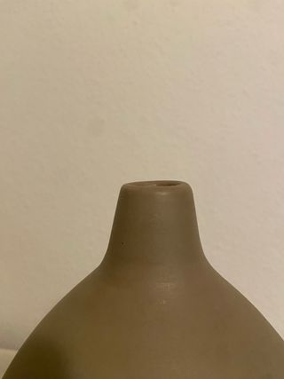 Jarrón decorativo beige marrón