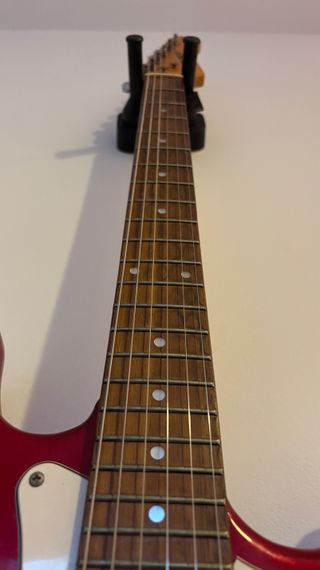 Guitarra Eléctrica XP + Amplificador Behringer