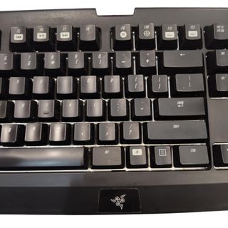 TECLADO RAZER BLACKWIDOW CHROMA OVERWATCH+CAJA