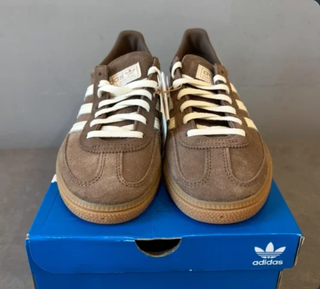 Handball Spezial Earth Strata Gum