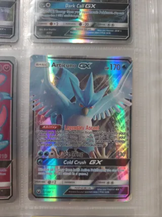 Carte Pokémon + 1 custodia protettiva per ogni carta