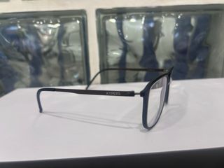 Occhiali in acetato nero