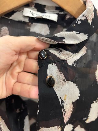 Camisa Nukus Estampada Transparente