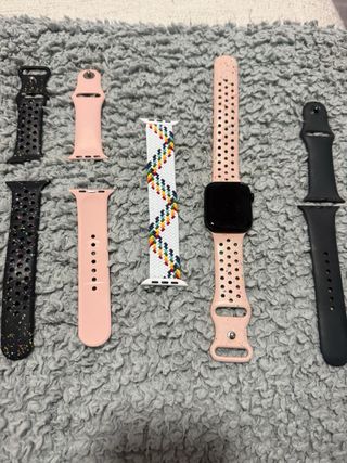 Apple Watch SE 44mm (2024)