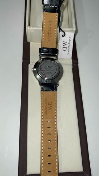 Reloj Daniel Wellington Negro y Plateado