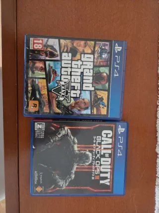 Grand Theft Auto V y Call of duttyPS4