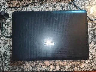 Portátil Asus i5