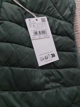 Chaleco acolchado verde y azul