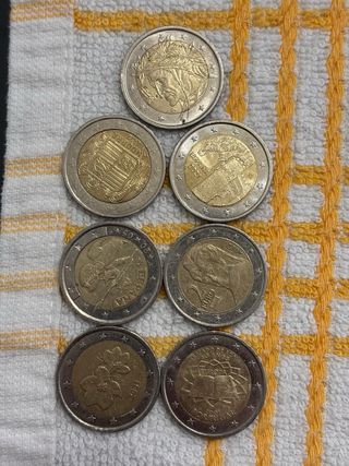 Confezione di 7 monete da 2 euro