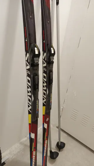 Sci Salomon Skate 160cm + Bastoni