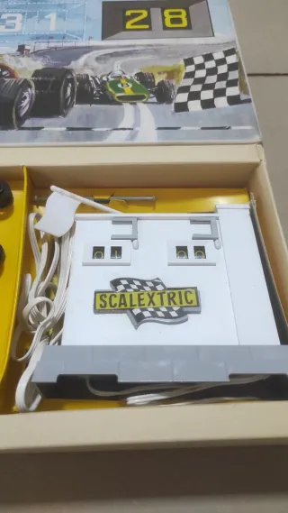 Scalextric Juego cuenta vueltas eléctrico en caja