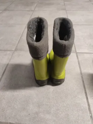 Botas de agua Decathlon verdes con forro