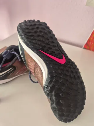 Botas de fútbol Nike Niño Talla 27