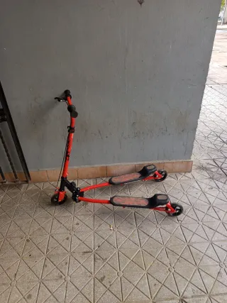 Patinete doble plataforma rojo