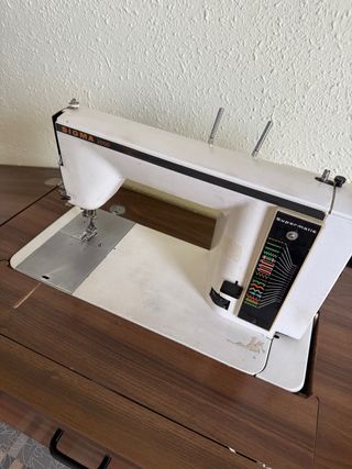 Máquina de Coser Sigma