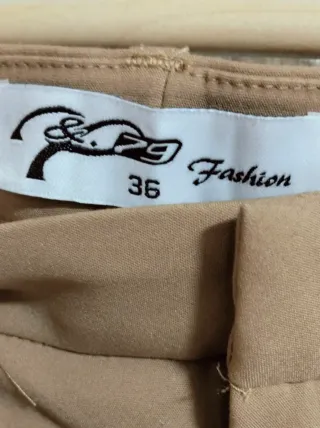 Pantalón de vestir de pinza marrón