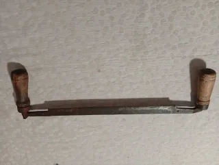 Cortadora de madera antigua