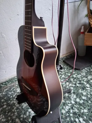 Guitarra Electroacústica Yamaha