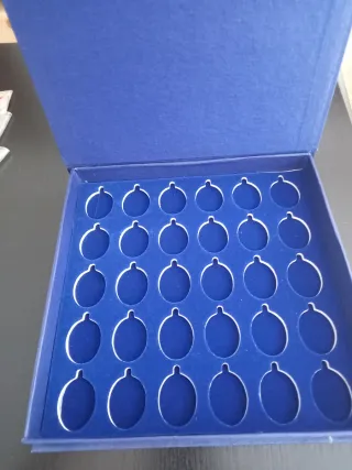 Lote 30 Medallas Religiosas