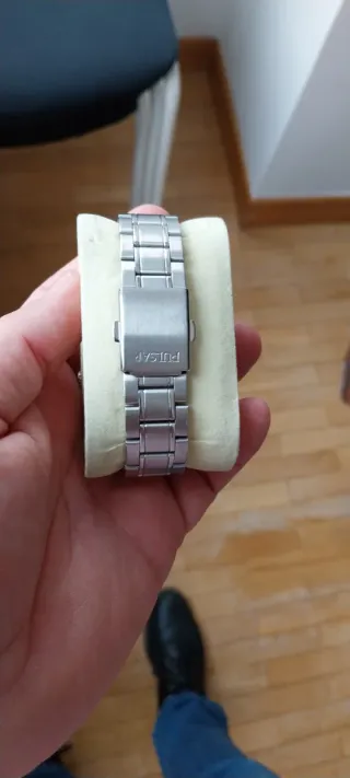 Reloj Pulsar Solar Azul y Plateado