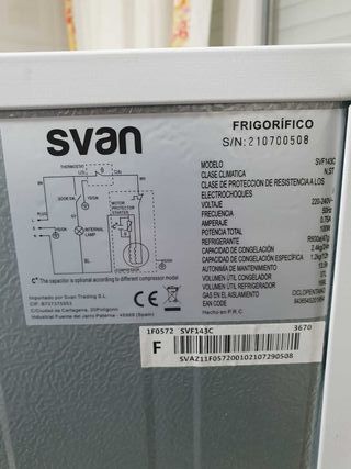 Frigorífico Svan blanco de 143cm seminuevo