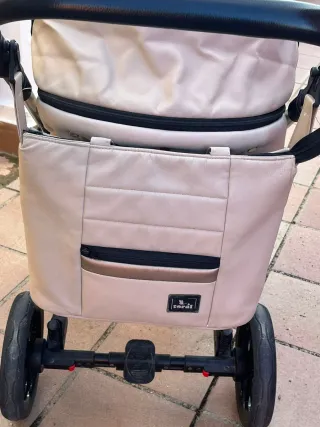 Carro de bebé beige