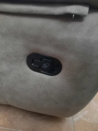 Sillón reclinable beige tela.