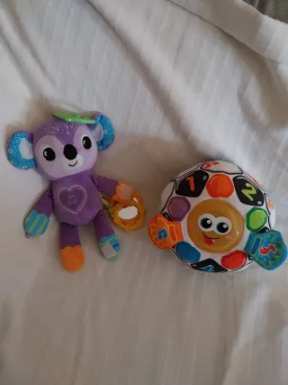 Peluche koala y balón musical