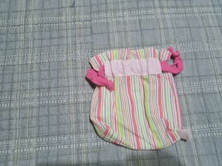 Lote bolsa viaje infantil, babero y bolsita