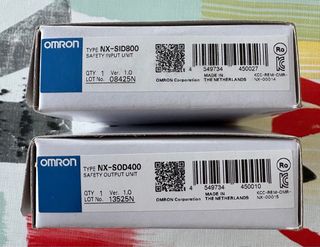 2 Tarjetas OMRON NX-SOD400 y NX-SID800