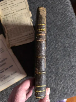 Libros antiguos episodios nacionales y novela actu