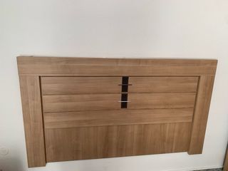 Cabecero de madera moderno