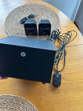 Altavoces y Subwoofer HP SW-339