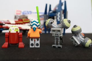 Lego Star Wars 7751 Ahsoka Starfighter and Droids