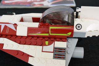 Lego Star Wars 7751 Ahsoka Starfighter and Droids