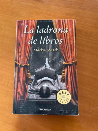 La ladrona de libros / The Book Thief (Spanish ...