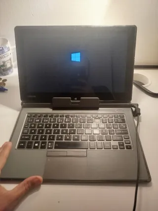 Portátil Tablet Toshiba Gris y Negro