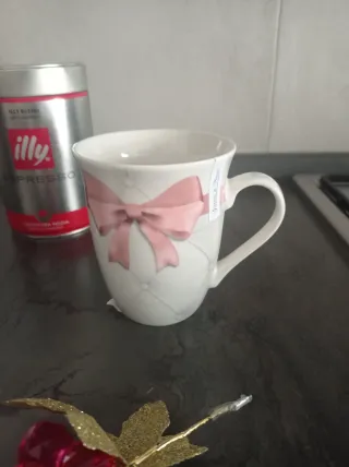 Tazze da tè/caffè con fiocco rosa e tortora