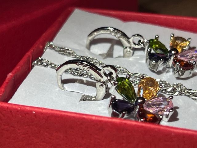 Conjunto de Plata con Flores Multicolor