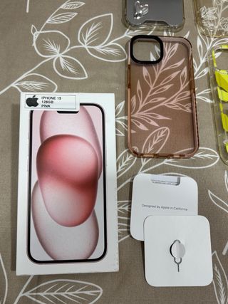 iPhone 15 128GB Rosa + 7 Fundas