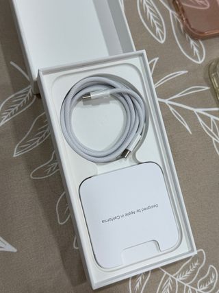 iPhone 15 128GB Rosa + 7 Fundas