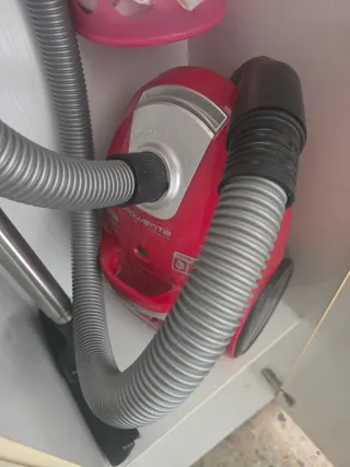 Aspiradora Rowenta Compact Power Roja